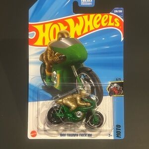 Hot Wheels Green and Gold 1966 Triumph Tiger 100